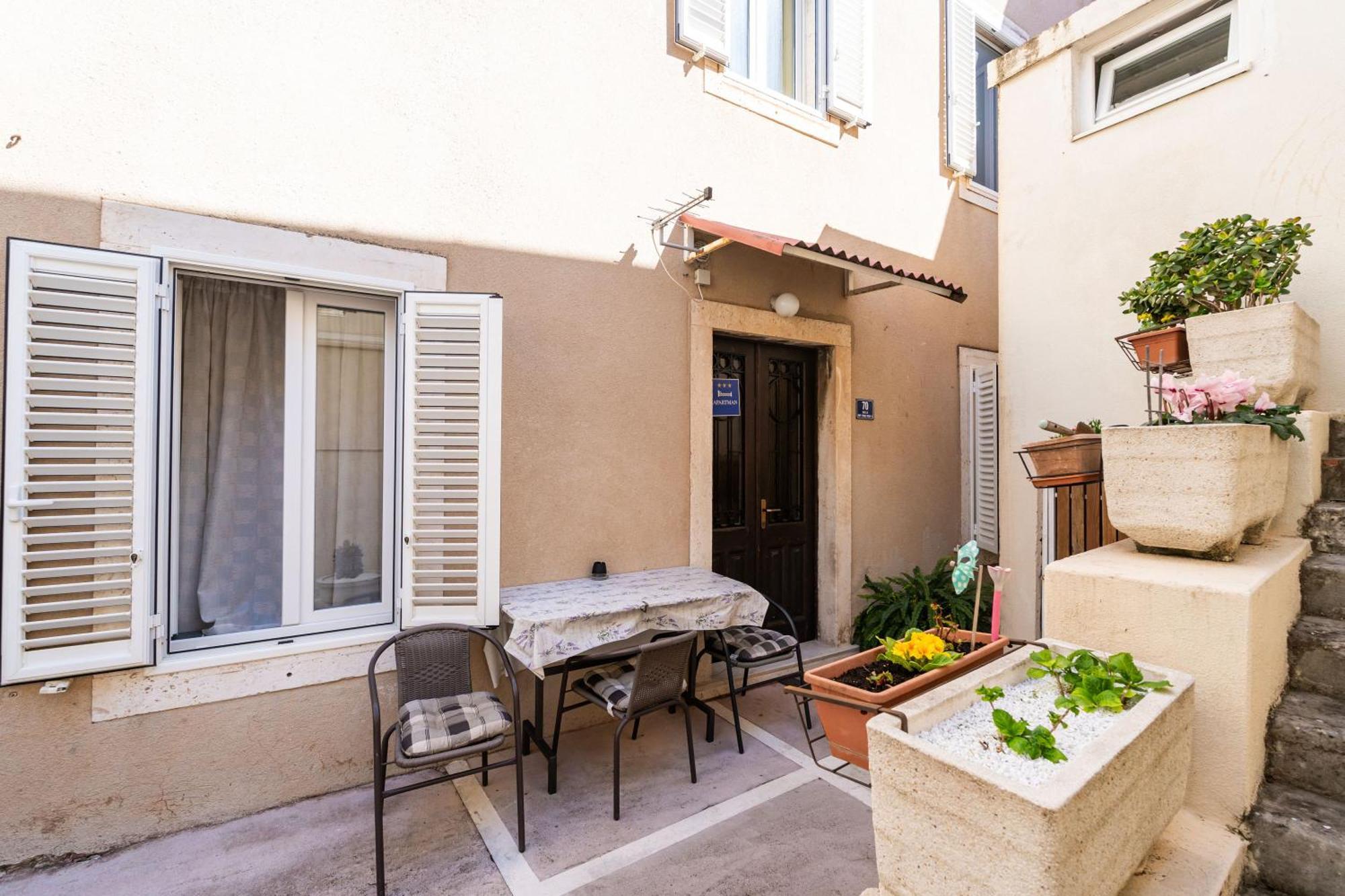 Apartment Family Tokic Dubrovnik Exterior photo