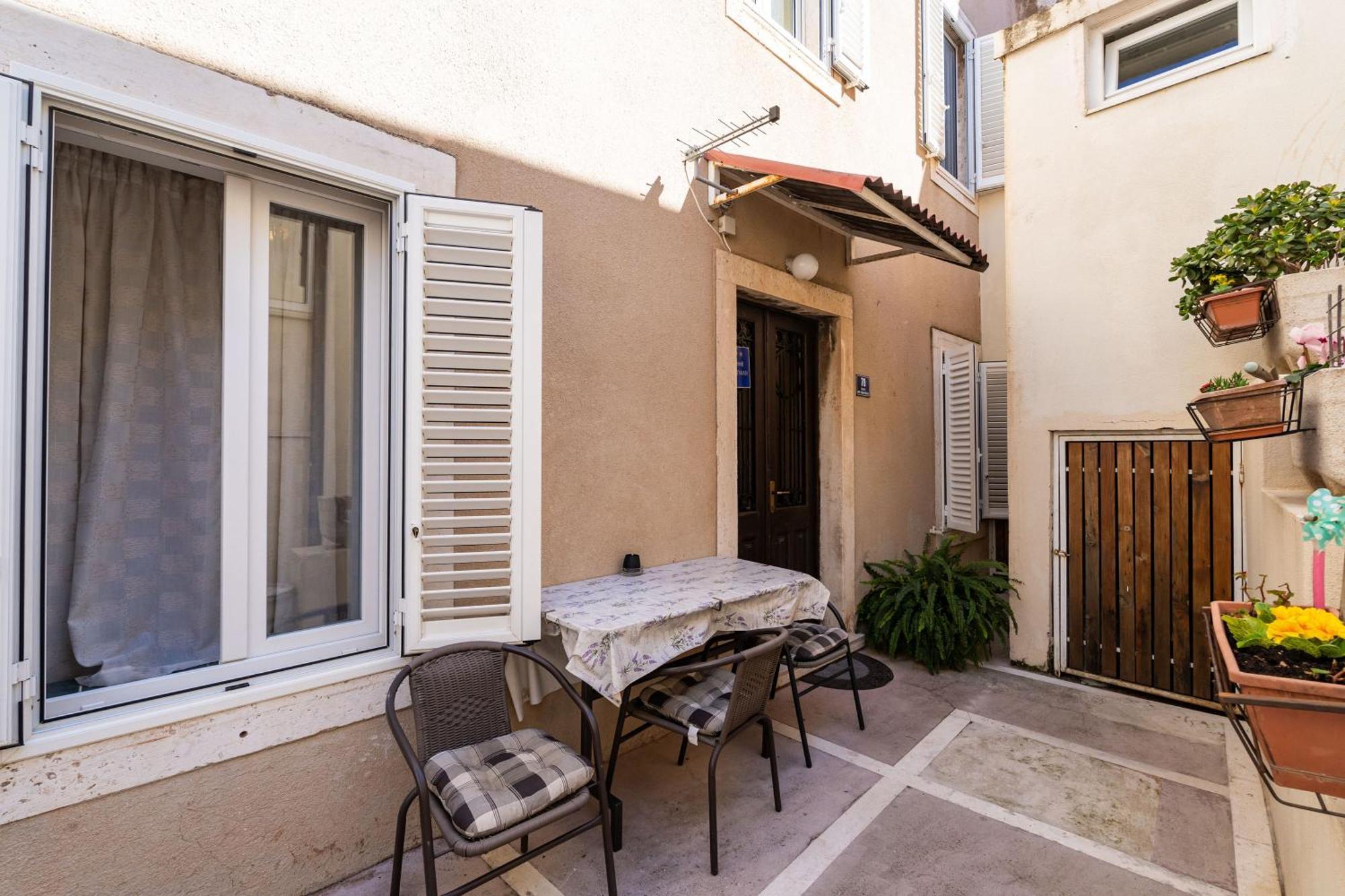 Apartment Family Tokic Dubrovnik Exterior photo